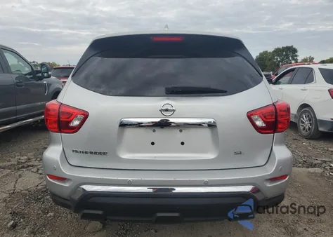 2019 Nissan Pathfinder S z USA, uszkodzony, nr VIN 5N1DR2MN1KC618322